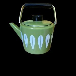 Cathrineholm green lotus teapot
